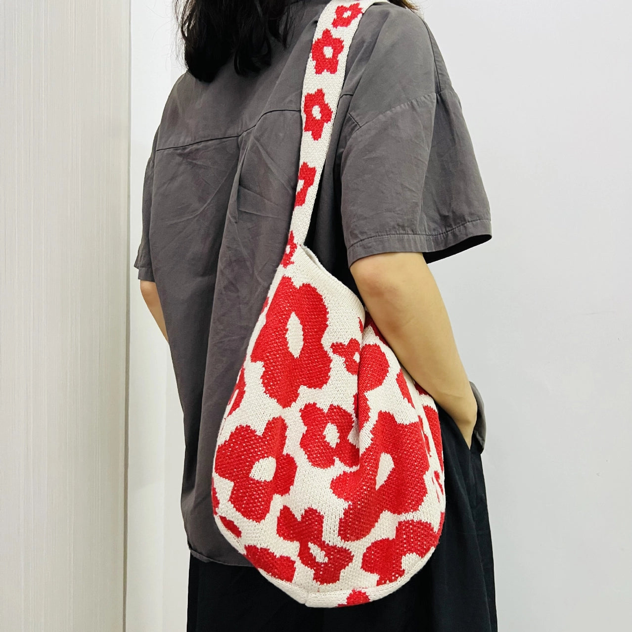 Flower Market Knit Bag - Red