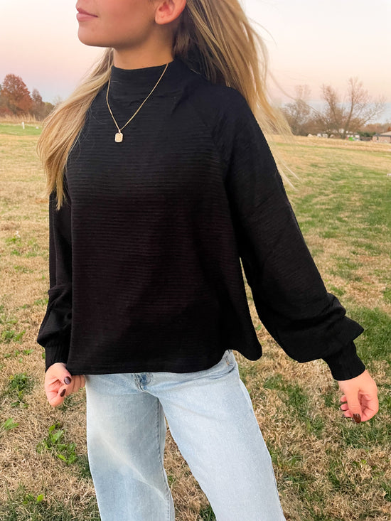 Load image into Gallery viewer, New Classic Oversized Knit Top - Black
