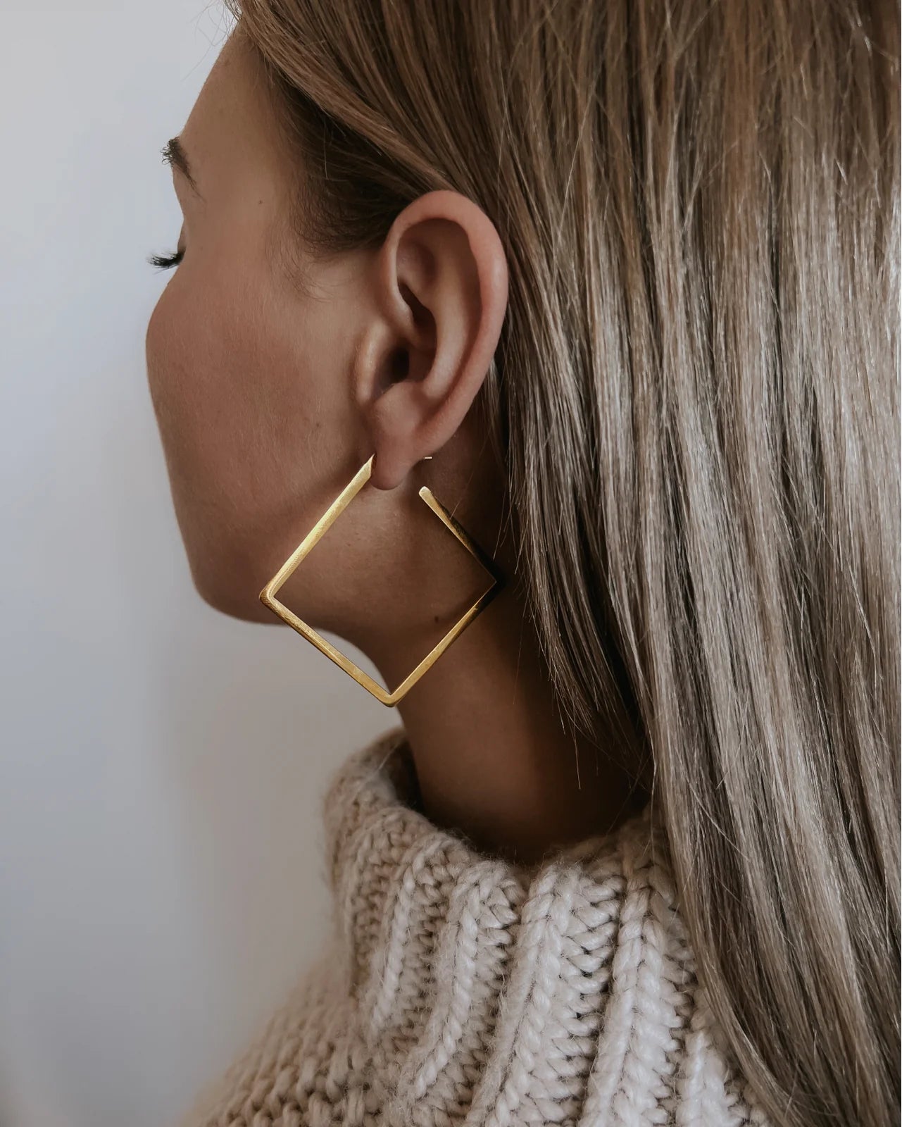 Beljoy: Eliora Gold Open Square Earrings