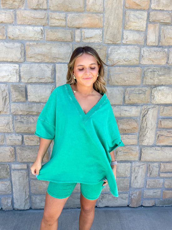 Hit The Streets Reversible V-Neck - Kelly Green