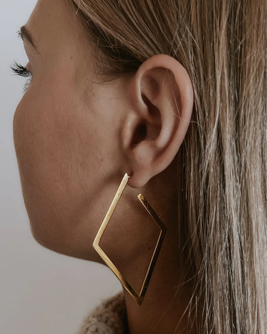 Load image into Gallery viewer, Beljoy: Elvira Open Diamond Earrings - Gold
