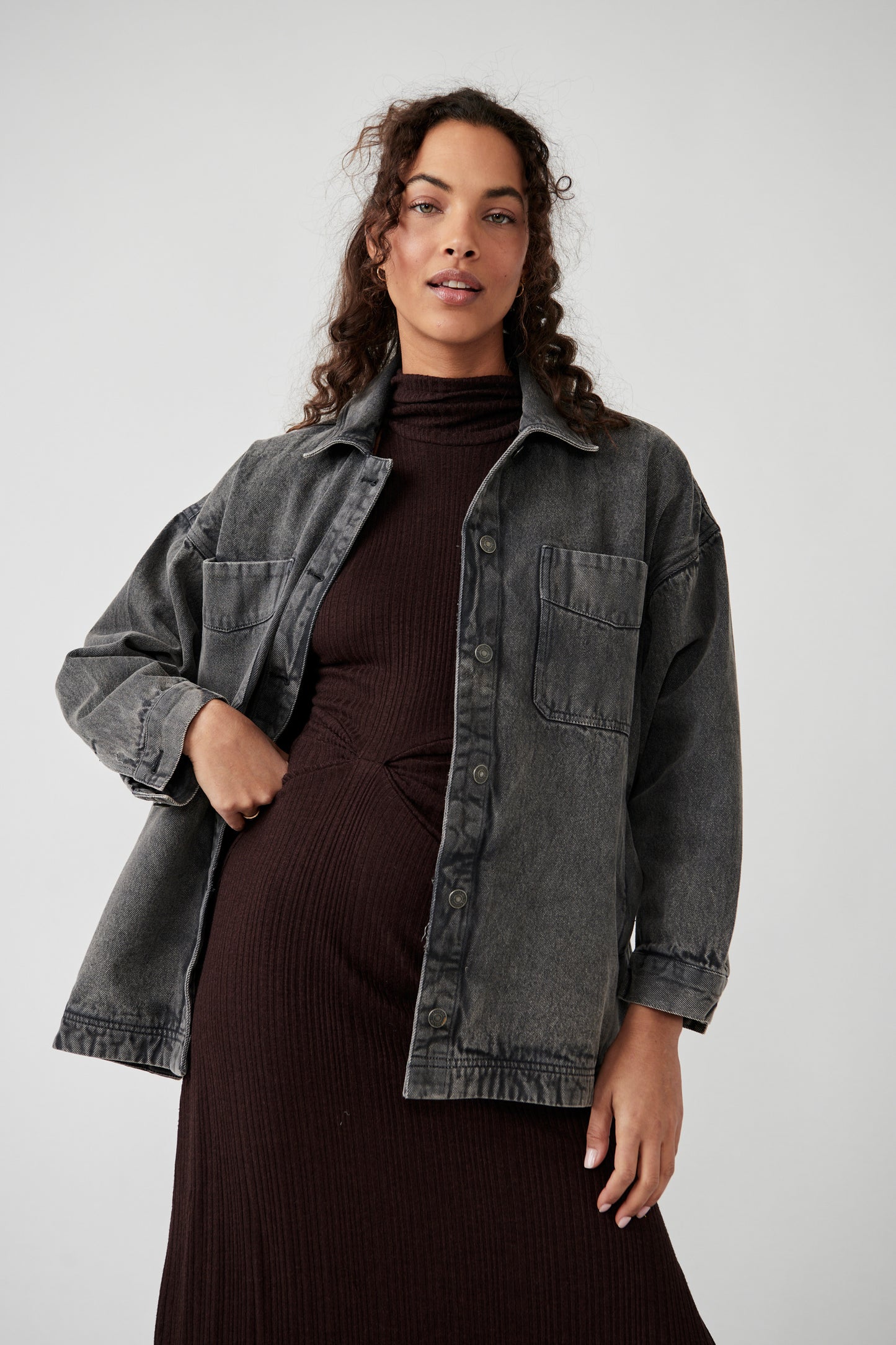 Load image into Gallery viewer, Free People: Madison City Twill Jacket - Washed Black

