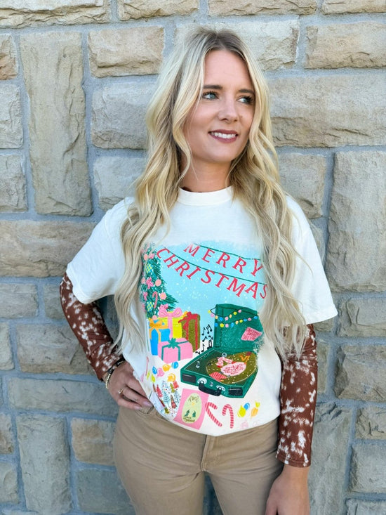A Vintage Christmas Graphic Tee - Revel Boutique
