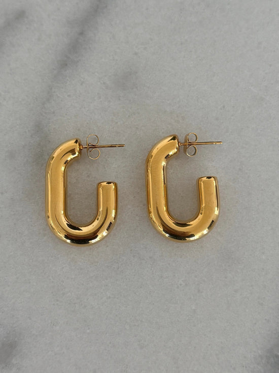 CSP: Oval Hoop Earrings - Revel Boutique