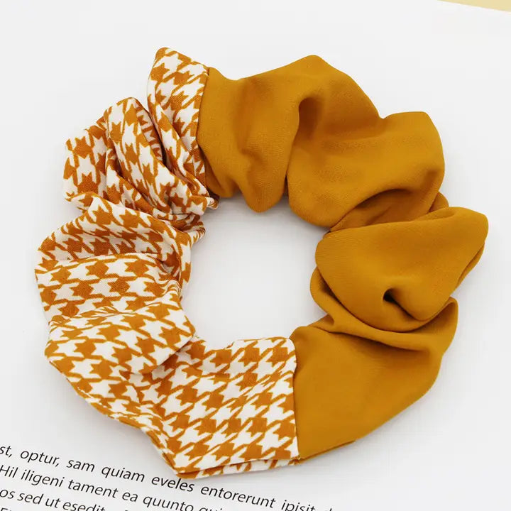 Score a Scrunchie-Gold
