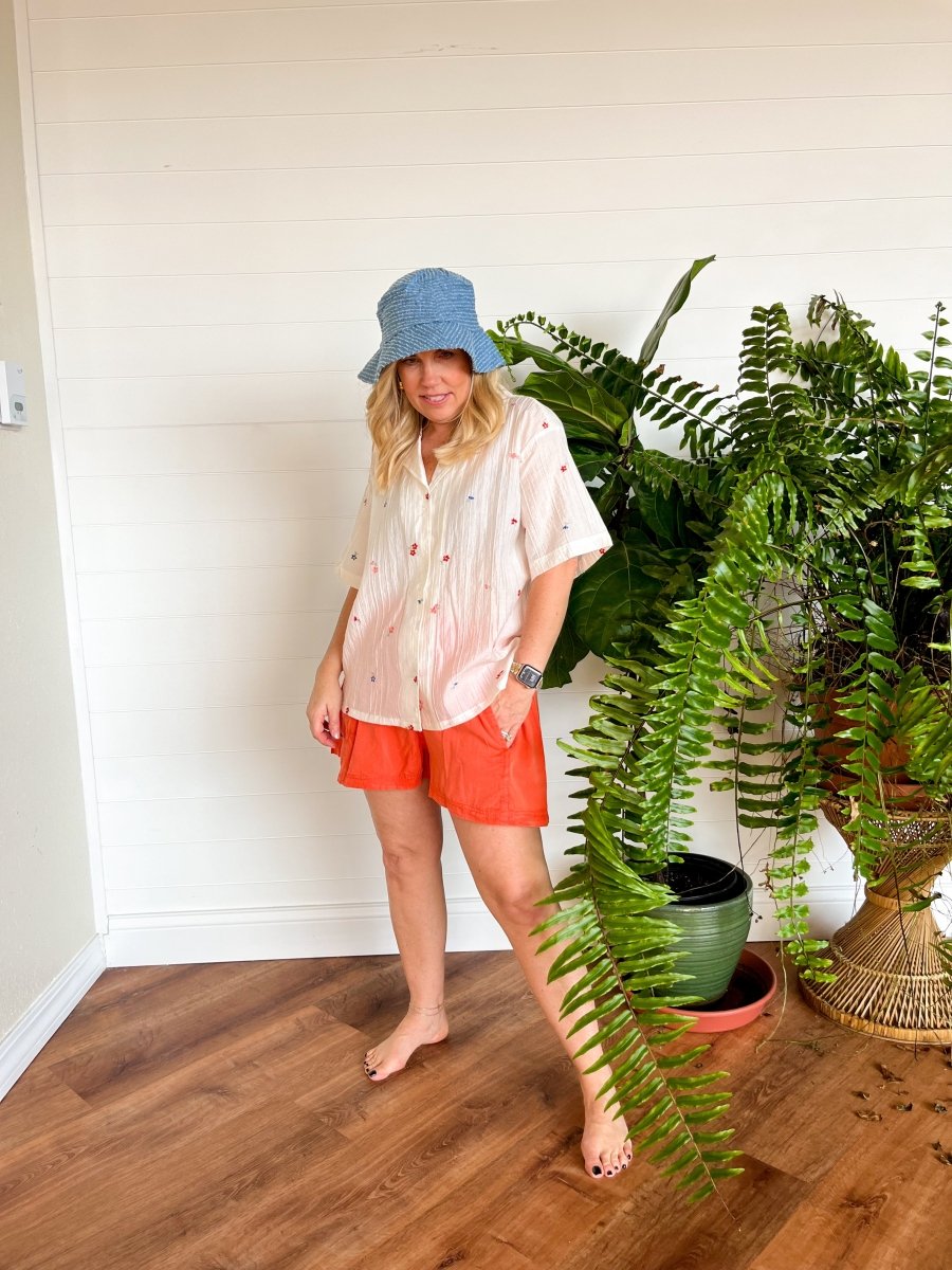 Free People: Get Free Poplin Pull On Shorts - Mandarin Red - Revel Boutique