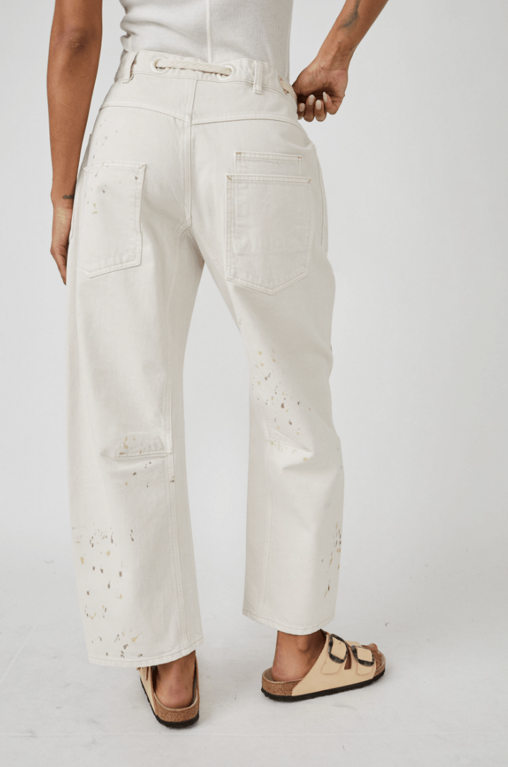 Free People: Moxie Low Slung Pull On Barrel - White - Revel Boutique