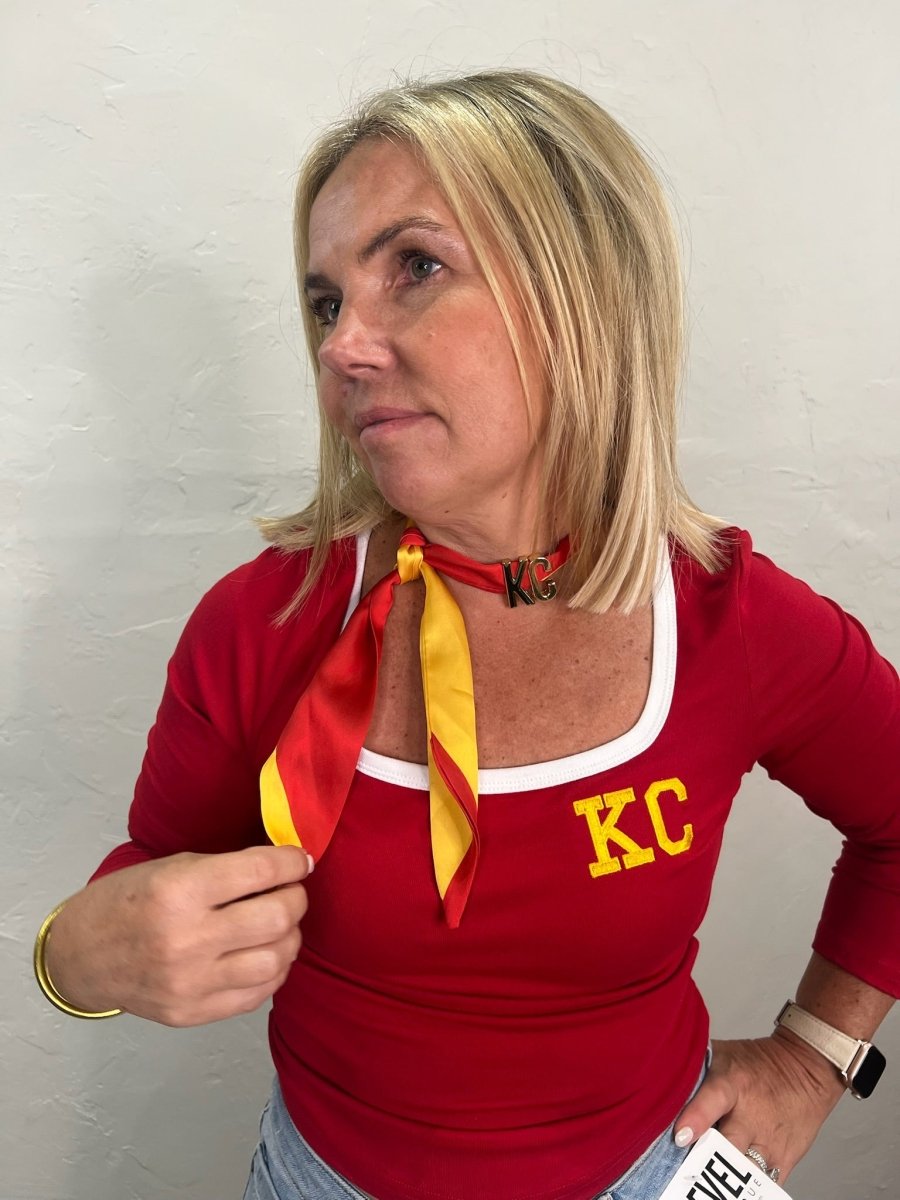 It Girl Twilly - Red/Gold - Revel Boutique