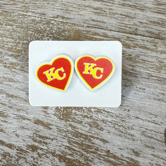KC Acrylic Heart Studs - Revel Boutique