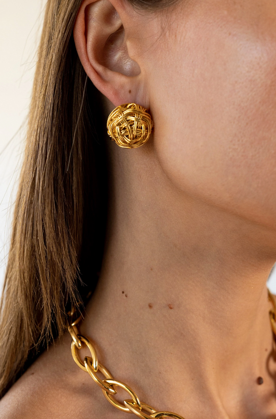 Load image into Gallery viewer, Sahira: Remy Statement Stud
